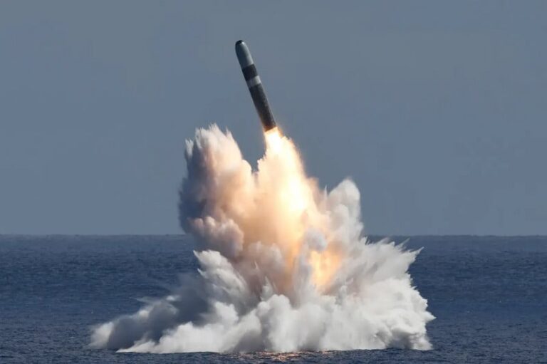 as-tes-4-rudal-nuklir-trident-ii-d5-setelah-china-pamer-senjata-serupa-cur.jpg