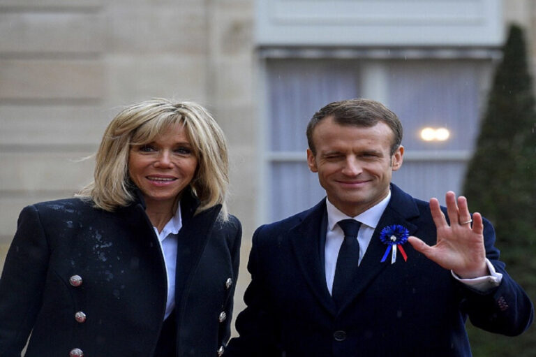 presiden-macron-akan-beber-foto-dan-bukti-ilmiah-istrinya-perempuan-bukan-transgender-nev.jpg