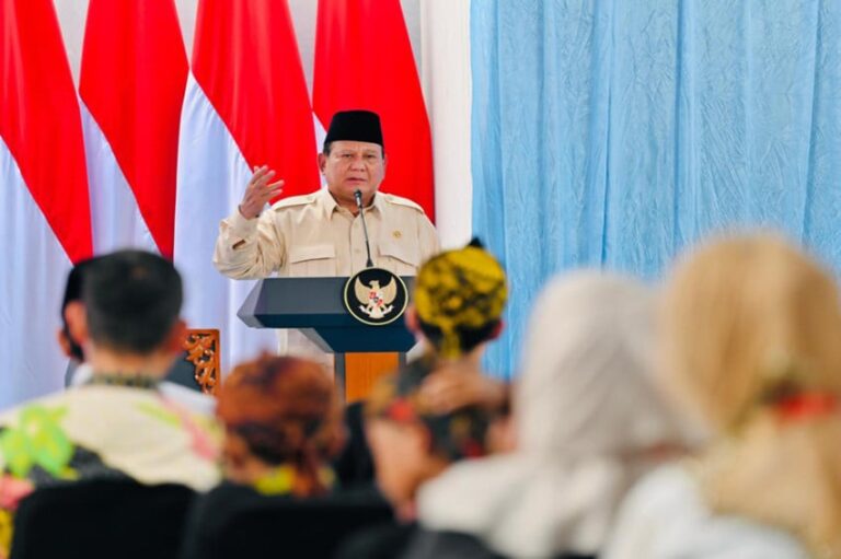 relawan-desak-prabowo-ganti-pembantunya-di-kabinet-yang-tak-loyal-mfl.jpg