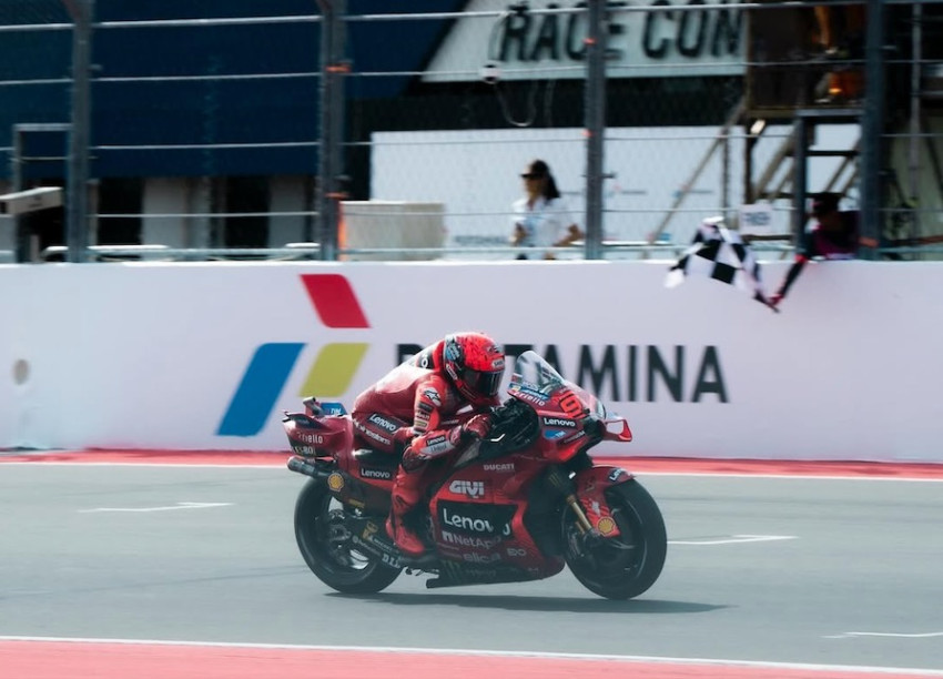 ducati-menderita-marc-marquez-jatuh-berulang-kali-ada-apa-dengan-sirkuit-mandalika-cyc.jpg