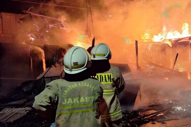 kebakaran-di-pademangan-4-tewas-bpbd-penyebabnya-pembakaran-tembaga-clf.jpg