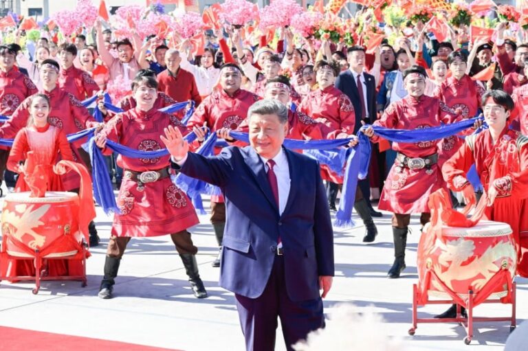 kunjungan-xi-jinping-ke-xinjiang-tuai-sorotan-apa-yang-terjadi-aqa.jpg