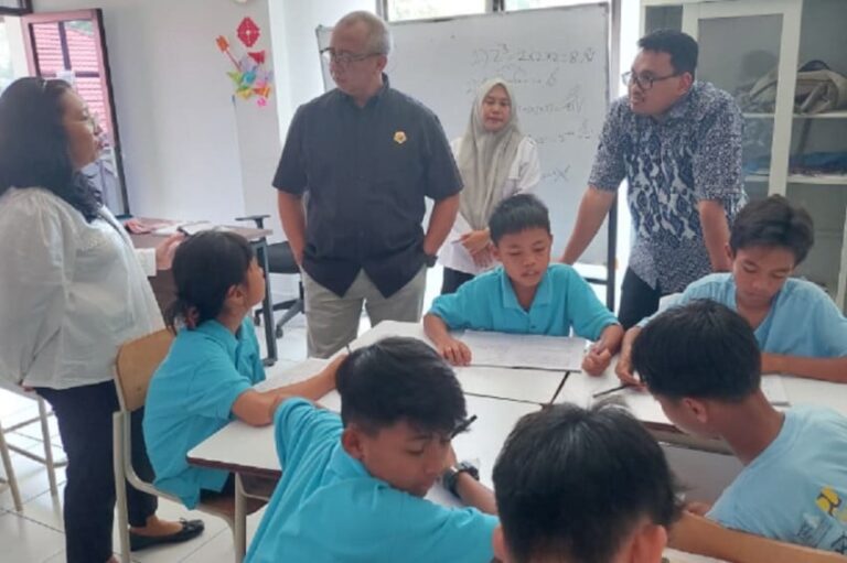 sekolah-rakyat-bangun-generasi-berkarakter-dan-berdaya-saing-di-manado-arb.jpg