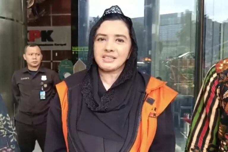 kpk-duga-fadia-arafiq-terima-gratifikasi-dibantu-ajudan-cck.jpg