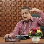 rupiah-jeblok-tembus-rp17600-per-dolar-as-dpr-desak-gubernur-bi-mundur-jyt.jpeg