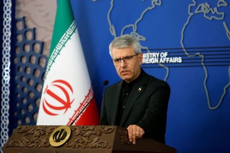 iran-tak-punya-rencana-negosiasi-dan-akan-terus-balas-serangan-as-qnb.jpg