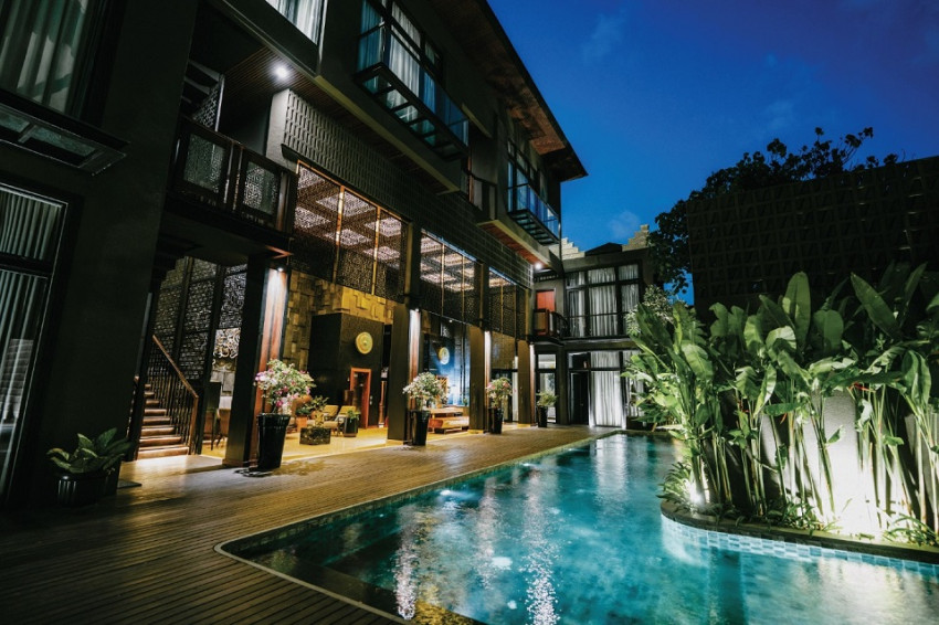 vila-delapan-kamar-hadir-di-bali-staycation-keluarga-besar-lebih-praktis-vks.jpg