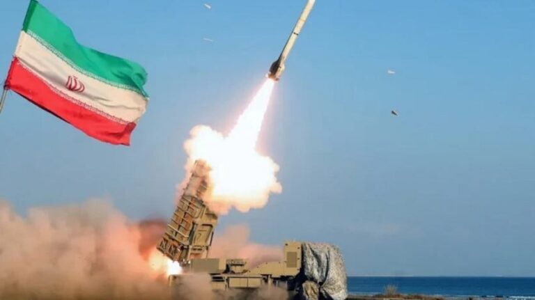 pimred-alwefaq-iran-tidak-akan-menunggu-selesai-pemilu-as-untuk-berperang-nky.jpg